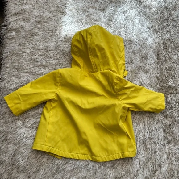 Joe Fresh Rain Jacket - Picture 2 of 3